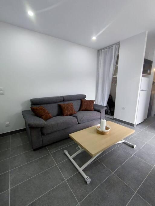 Сasa de vacaciones Petite Maison Avec Jardin Montluçon