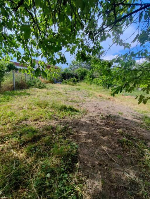 Holiday home Petite Maison Avec Jardin Montlucon