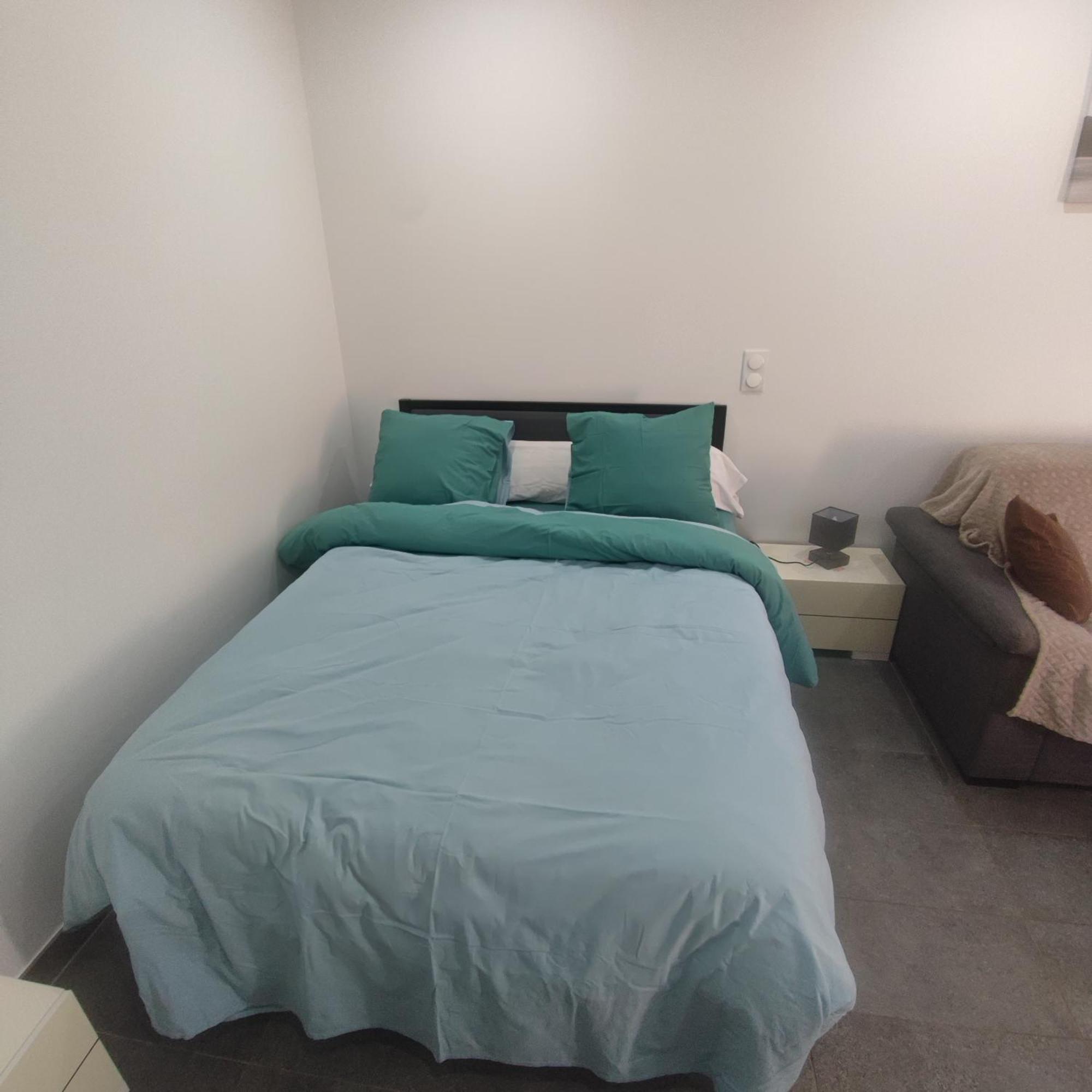 Holiday home Petite Maison Avec Jardin *